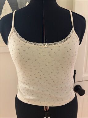 Brandy Melville Cream Cami with Blue Ditsy Floral & Lace Trim